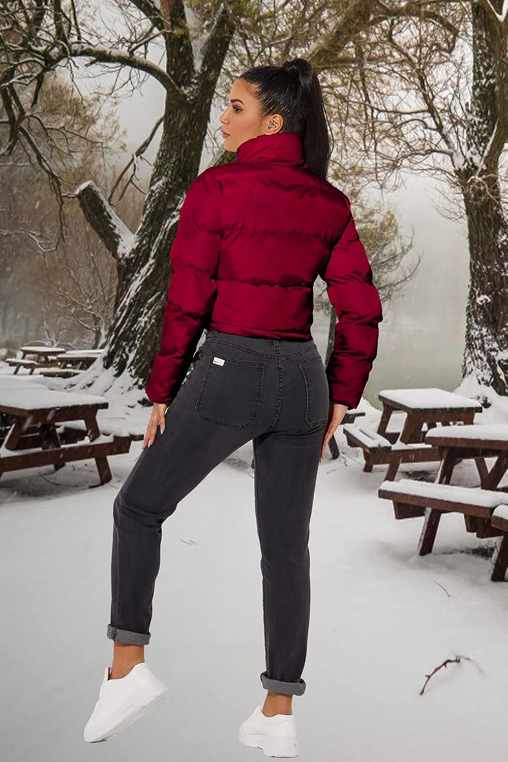 Chic and Cozy Women's Cropped Puffer Jacket - Lightweight Winter Essential in Burgundy